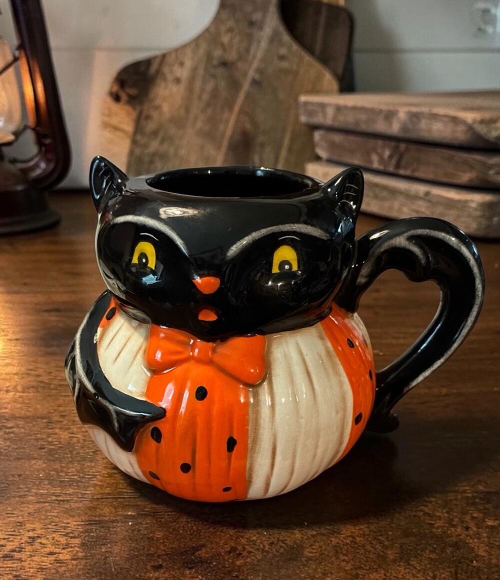 Johanna Parker Transpac Black Bat Pumpkin Mug Orange Bow Tie Halloween Ceramic